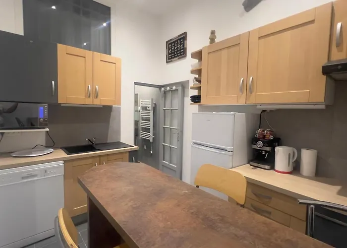 T2 Climatise Independant Avec Terrasse, Garage A Velos, Centre A 3 Minutes Des Plages Et Des Rues Pietones * アルカション